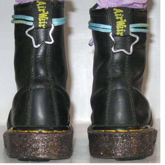 Women's UK Size 4 Doc Marten's Ankle Boots - Picture 5 of 8